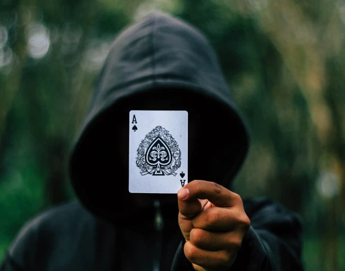 Il Successo su YouTube non è Magia. È Metodo. È ASSO™